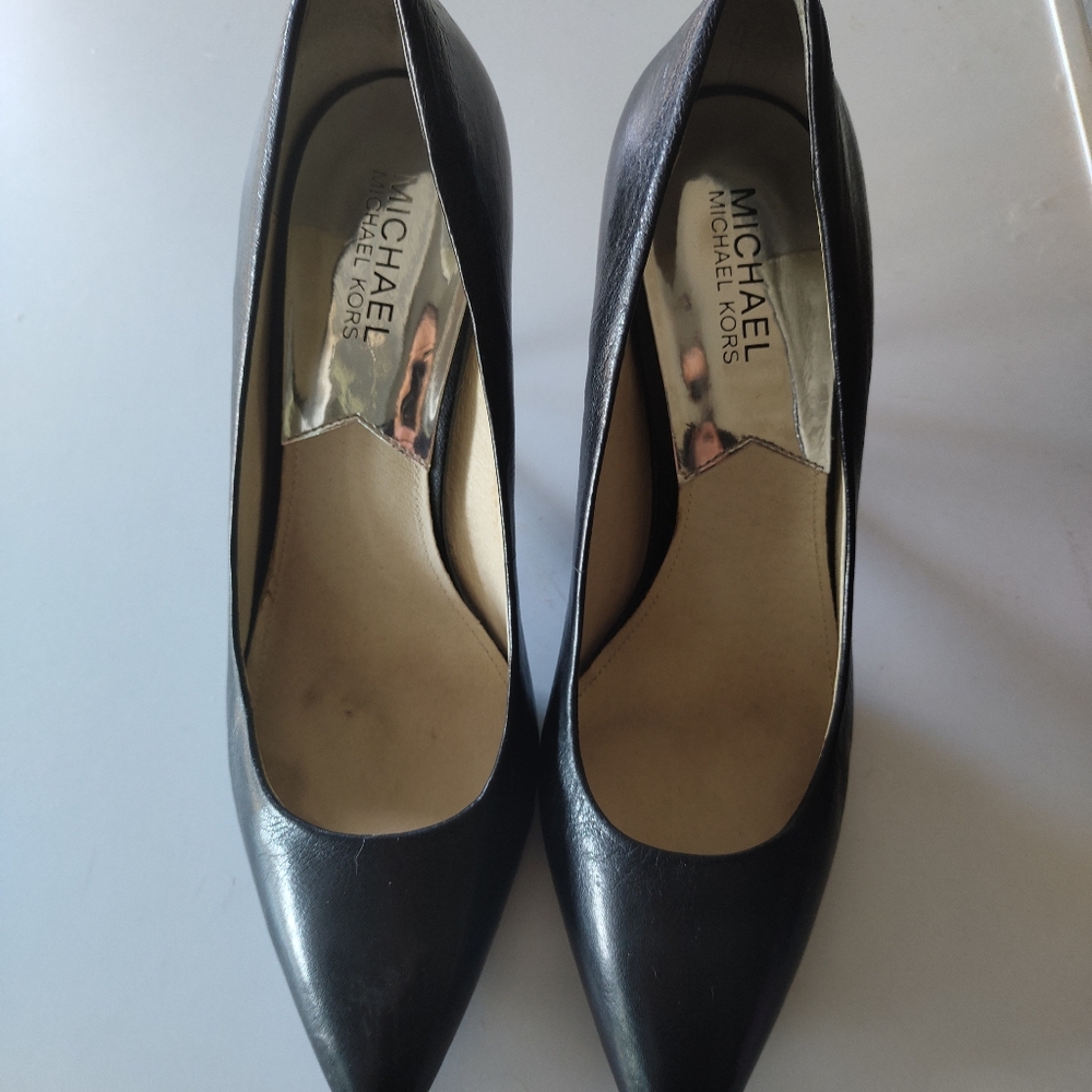 Michael Kors Black Pumps size 9